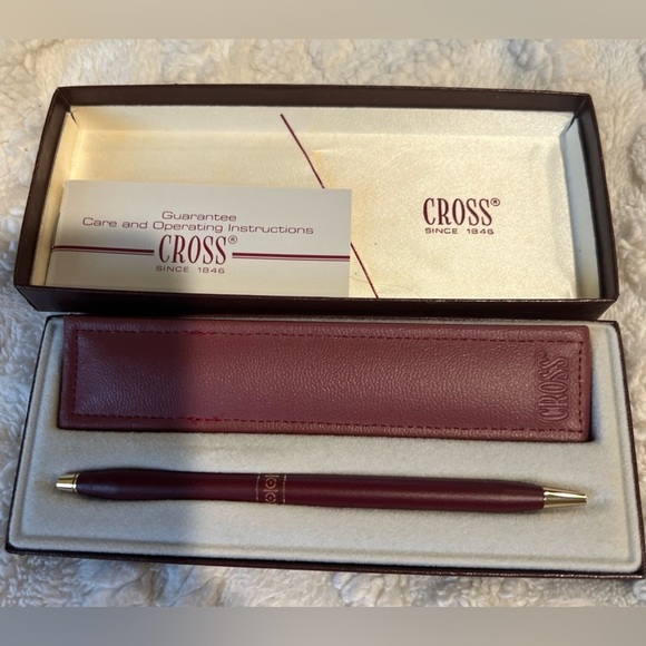 cross Other - VINTAGE CROSS LADYS PEN- LEATHER CASE - BEATIFULL CONDITION & COLOR- 80s IN BOX